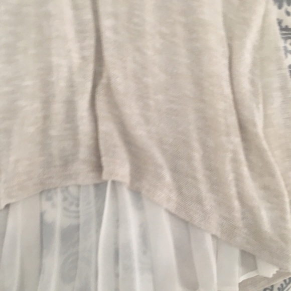 Decree Cream & White Lightweight Top - Picture 3 of 3